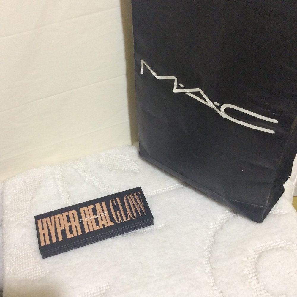 M.A.C Hyper Real Flash + Awe